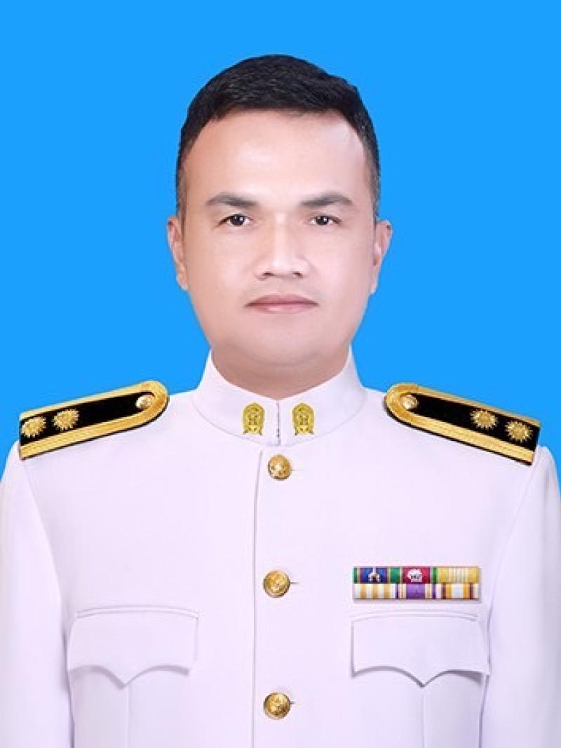 user-avatar